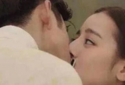 女明星吻戏花絮,女明星吻戏花絮甜蜜瞬间大揭秘