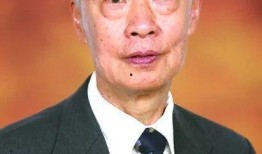 秦震演员,演绎历史风云，塑造经典形象