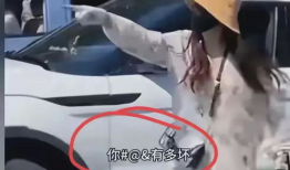 女人倒车搞笑视频,女神瞬间变“女神经”