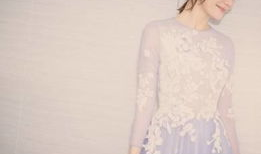 李心艾家庭背景,出身名门，演艺事业璀璨夺目的星途历程