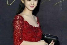 明星穿红色礼服图片