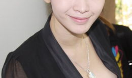 柳岩女主播,从娱乐界新星到网络红人的蜕变之路